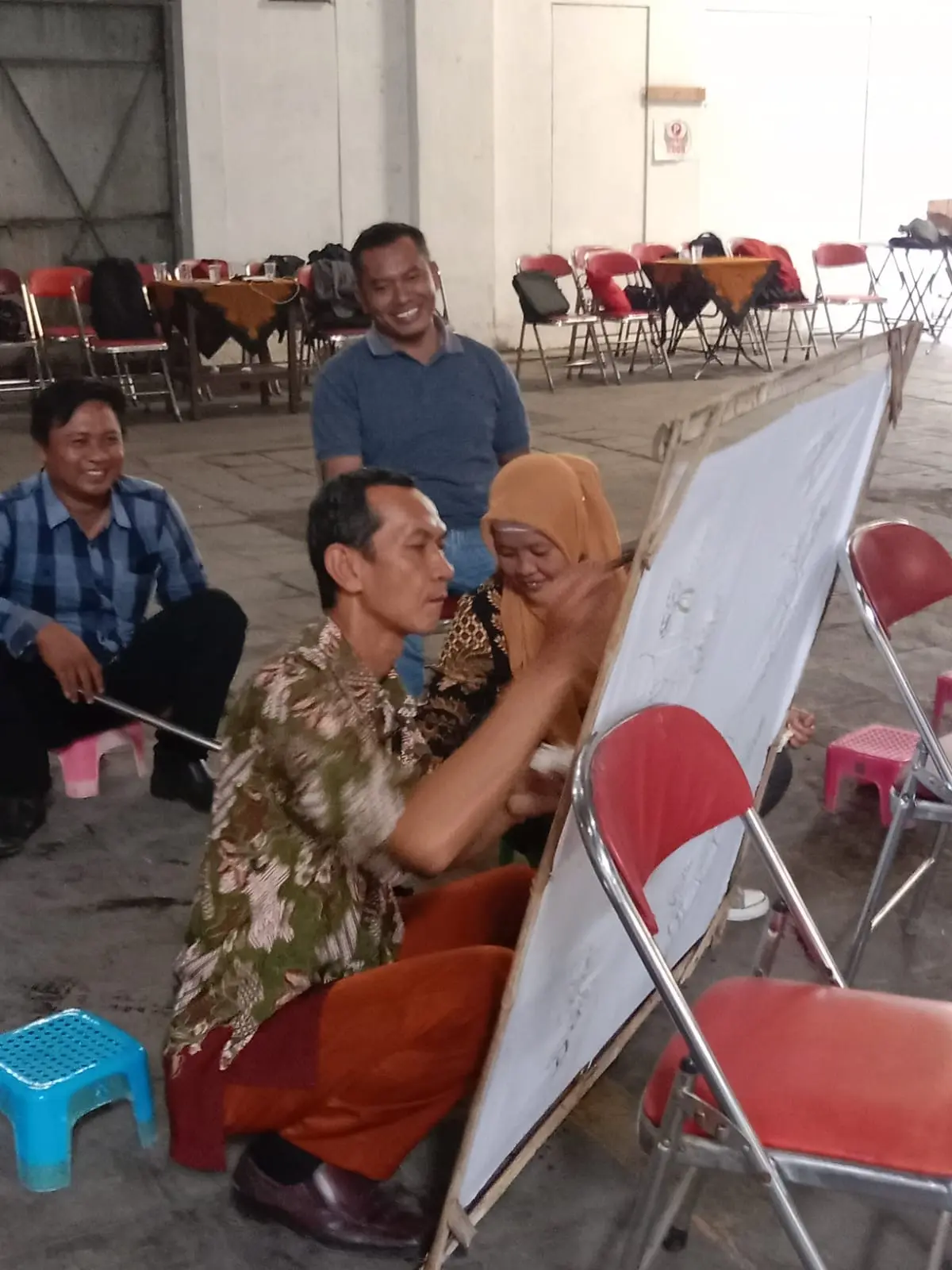 Pelatihan membatik mahasiswa UNIBA(34)